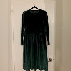 Havah Tribe Velvet Green Formal Dress - Size M